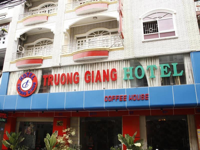 Truong Giang Hotel Ho Chi Minh-staden Exteriör bild